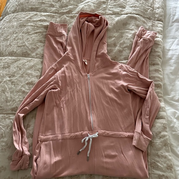 Jillian Harris x Smash and Tess Pink Romper - Picture 5 of 10